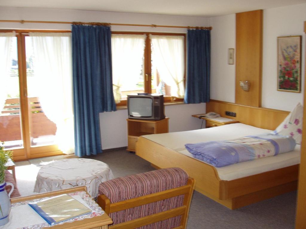 Gaestehaus Zur Faerbe Apartments Oberstdorf Oda fotoğraf